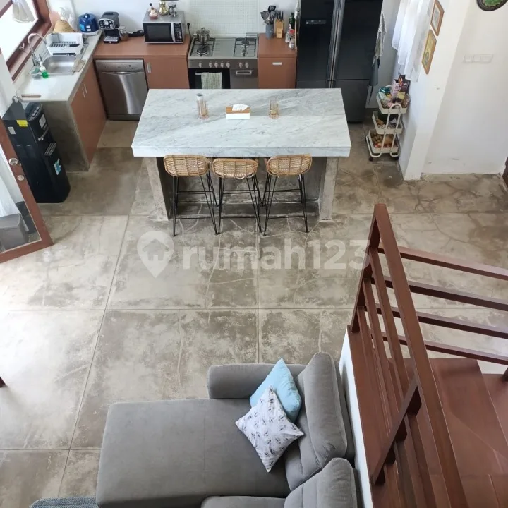 Private Villa Full Furnished View Sawah Lokasi Buduk Dekat Canggu - Image 2 of 4