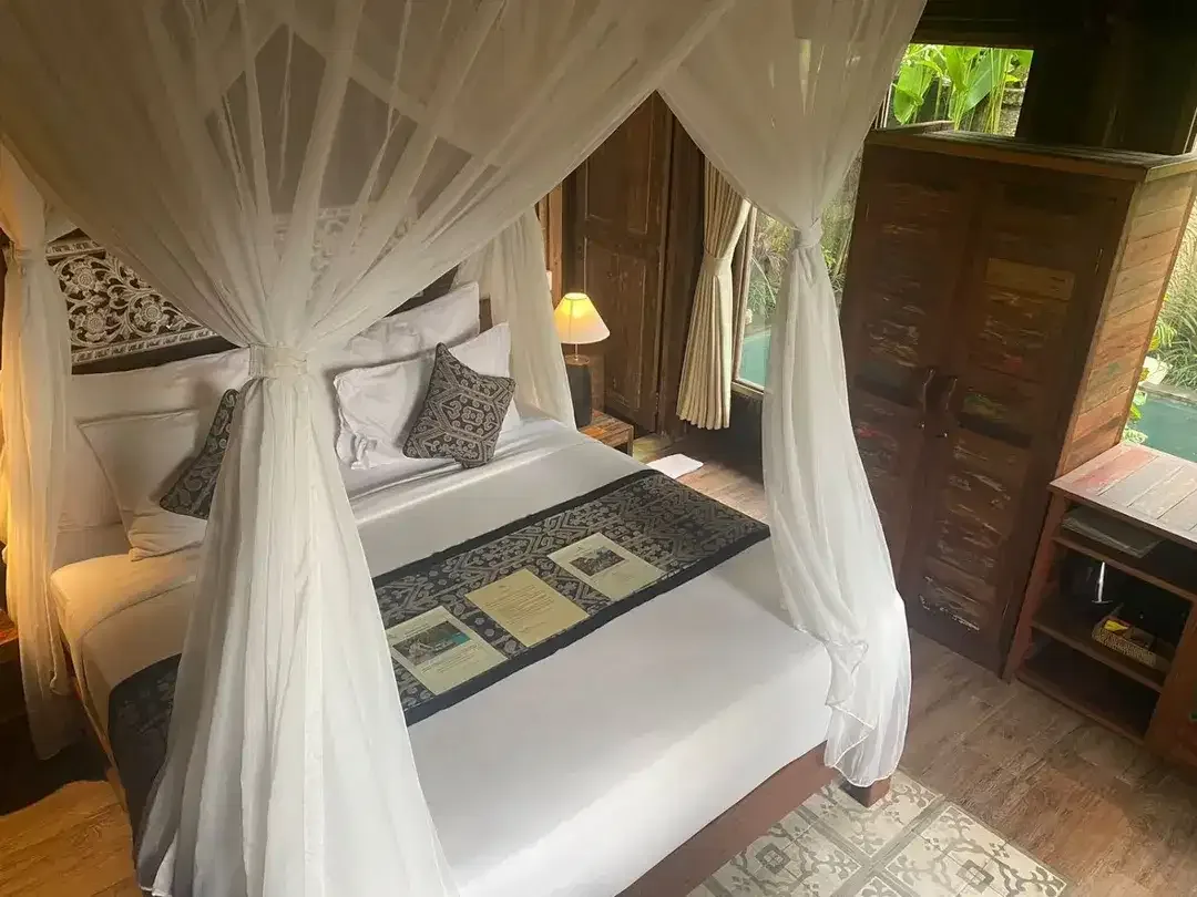 DIJUAL VILLA WITH RICEFIELD AND JUNGLE VIEW - Image 5 of 10