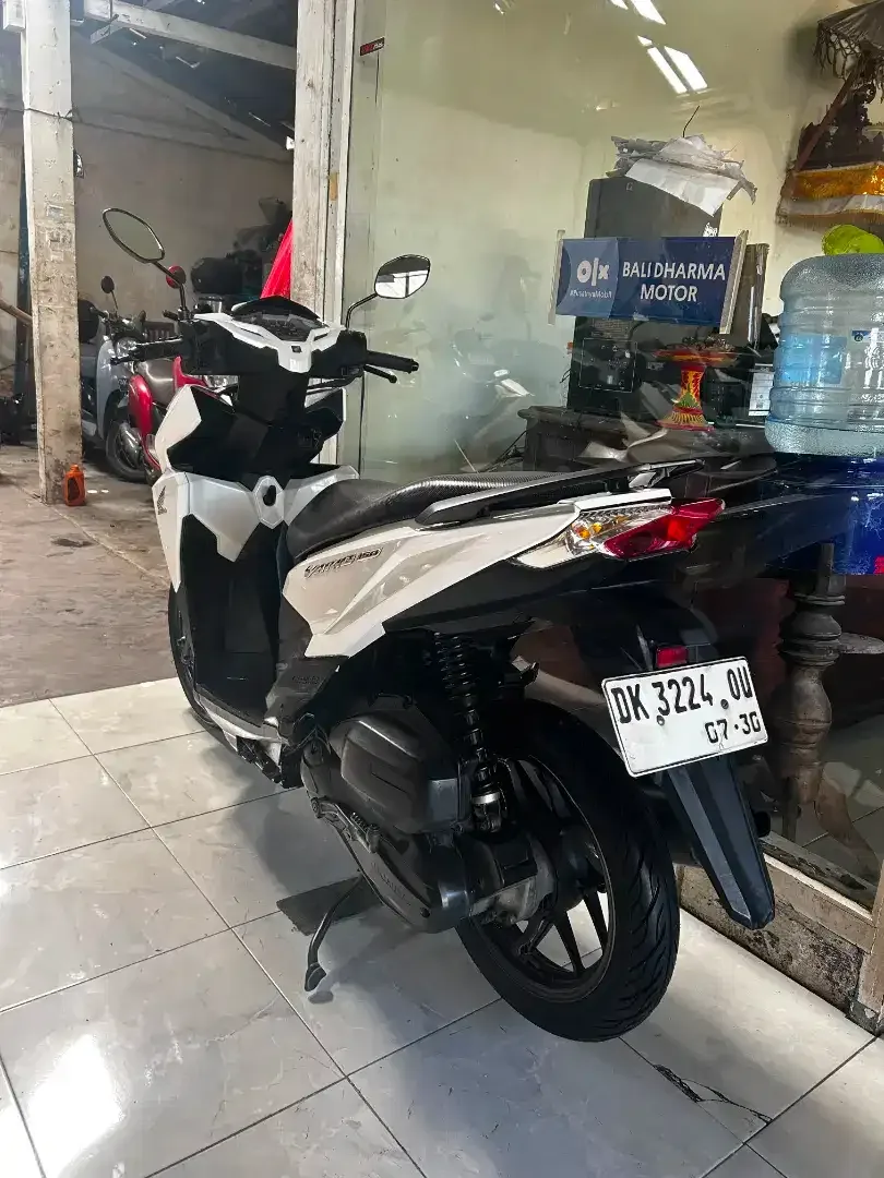 HONDA VARIO TECHNO 150 TAHUN 2015 PAJAK HIDUP SURAT LENGKAP - Image 2 of 7