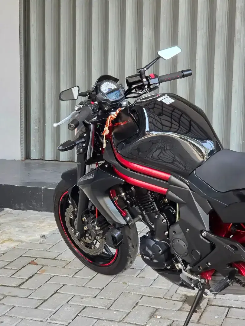 Moge Naked Kawasaki ER6N/ER6 ABS th 2015 Red Chasis Like New Siap Gas - Image 8 of 10