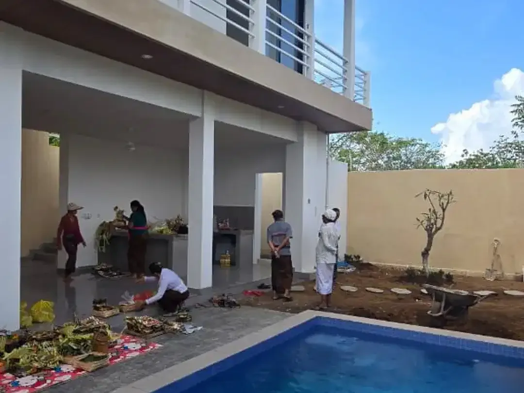 DISEWAKAN RUMAH VILLA AREA KUTUH, KUTA SELATAN - Image 6 of 10