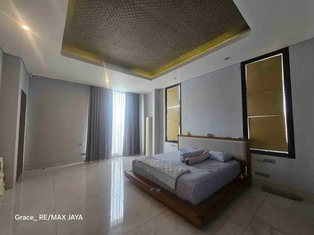 Rumah Modern Ekslusif di Mahendradata Denpasar Barat - Image 4 of 10
