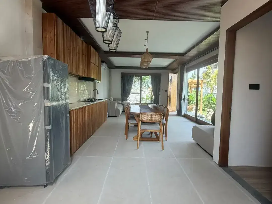 FOR LEASE MODERN VILLA WITH BALINESE TOUCH & RICE FIELDS VIEW. - Image 7 of 10