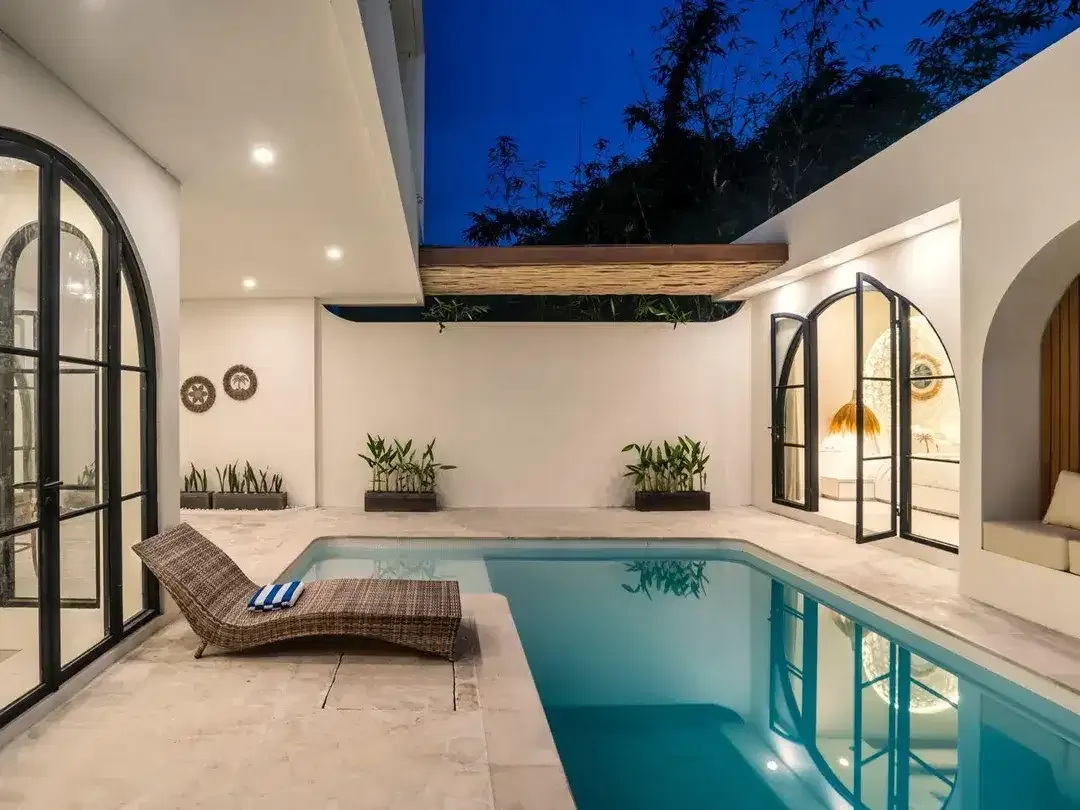 Villa Mewah Mediterania View Sawah di Canggu - Image 3 of 10