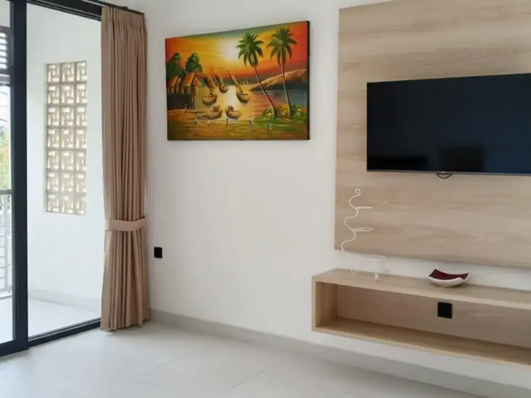Modern & Spacious 1Br Apartment With Scenic View In Munggu-Seseh - Image 3 of 10