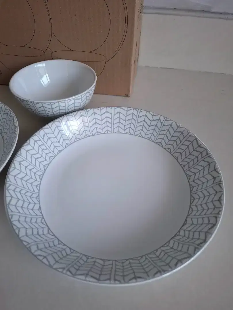 Perlengkapan Makan Appetite Caramia Set 3 Pcs Baru - Image 2 of 4