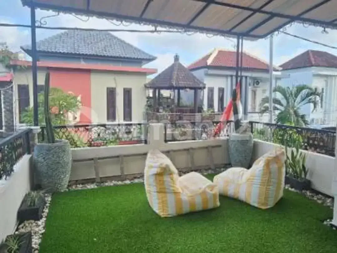 Rumah 2 Lantai Fully Furnished Padangsambian, One Gate Sistem Aman 24 Jam - Image 3 of 10