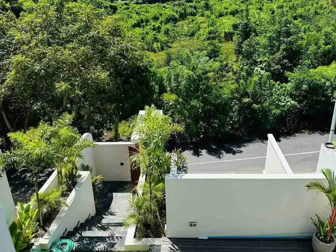 Exclusive Santorini Villa 3BR Area Ungasan Bali - Image 2 of 8