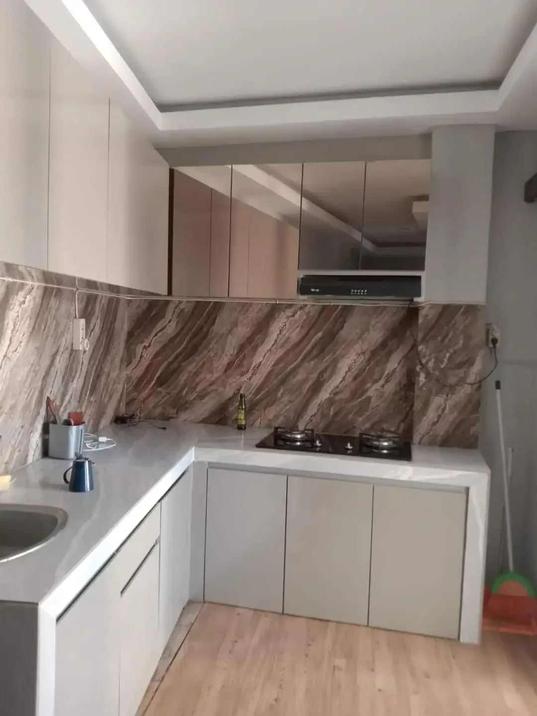 Dijual Villa 3 Lantai Area Gunung Athena - Image 4 of 9