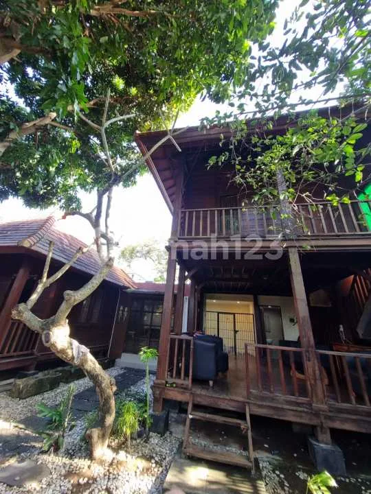Wooden Joglo House 2 Beds Semifurnished At Jimbaran - Image 2 of 4