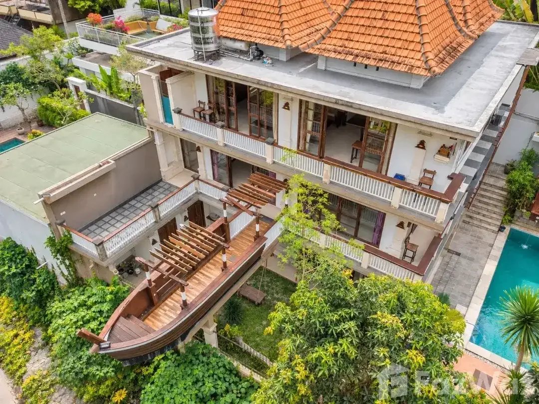 5 Bedroom Villa for sale in Kediri, Bali - Image 3 of 10