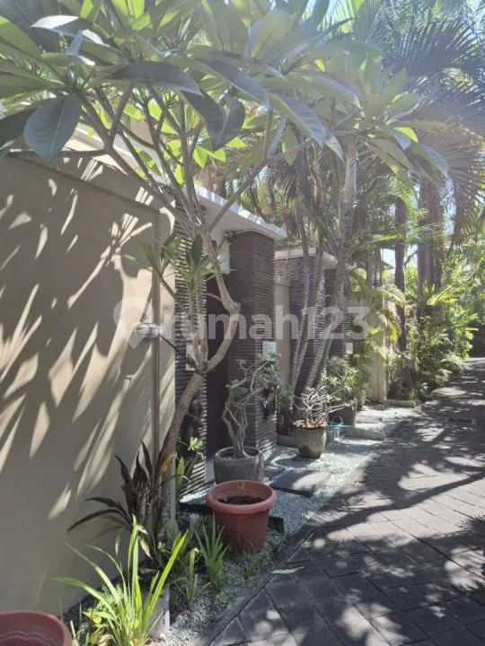 2-Bedroom Villa For Sale - Kerobokan, Kuta Utara, Bali - Fully Furnished - Image 2 of 4