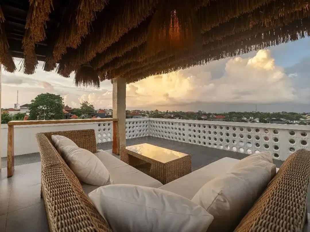 FOR SALE AND LEASE FREEHOLD VILLA WITH OCEAN VIEW AT KAMPIAL, NUSA DUA. - Image 8 of 10