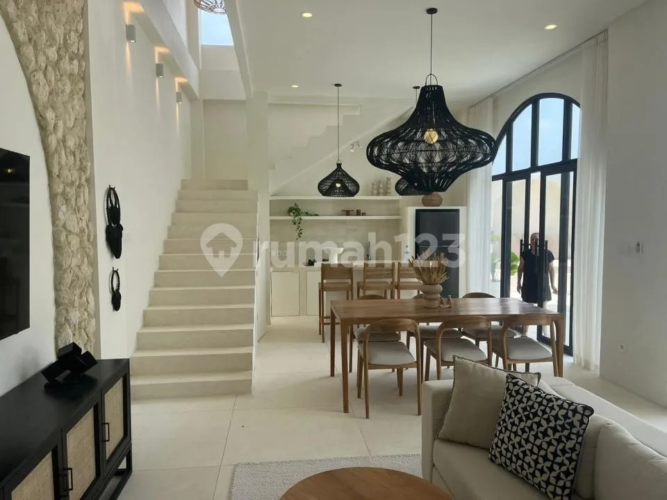 Villa Baru Strategis Turun Harga Furnished Dekat Pantai, Goa Gong - Image 1 of 4