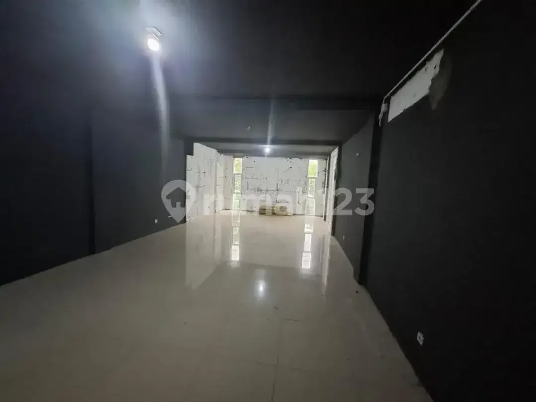3 Lantai Ruko Pinggir Jalan Utama Nusa Dua Lokasi Super Strategis - Image 5 of 5