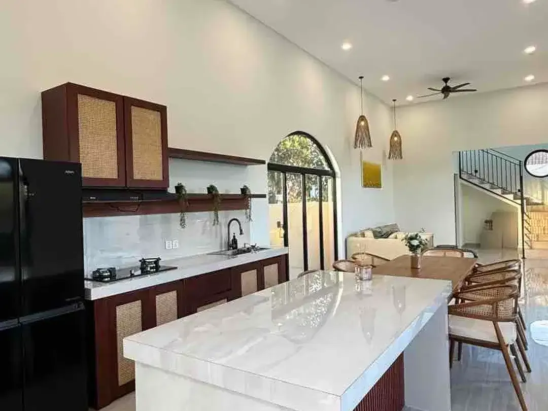 VILLA BARU DISEWAKAN – VIEW GWK, LAUT & SUNSET | KUTUH, KUTA SELATAN, BALI - Image 5 of 10