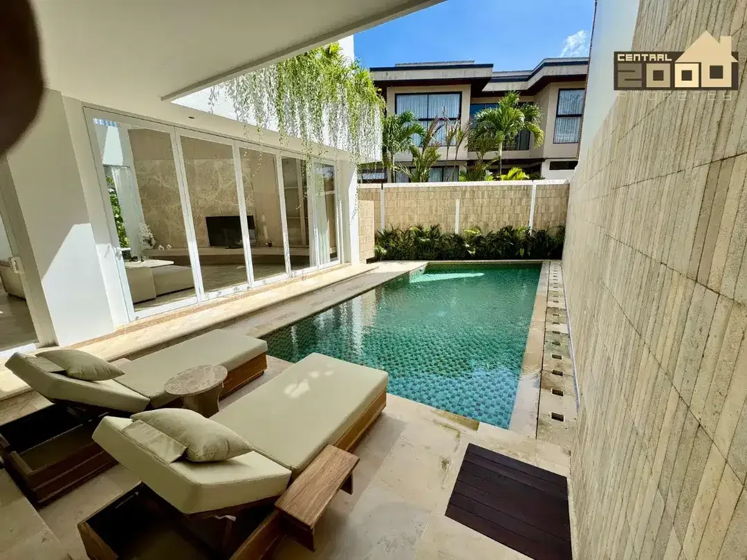 Luxury Modern European-Style Villa, Tumbak Bayuh, Canggu - Image 3 of 10