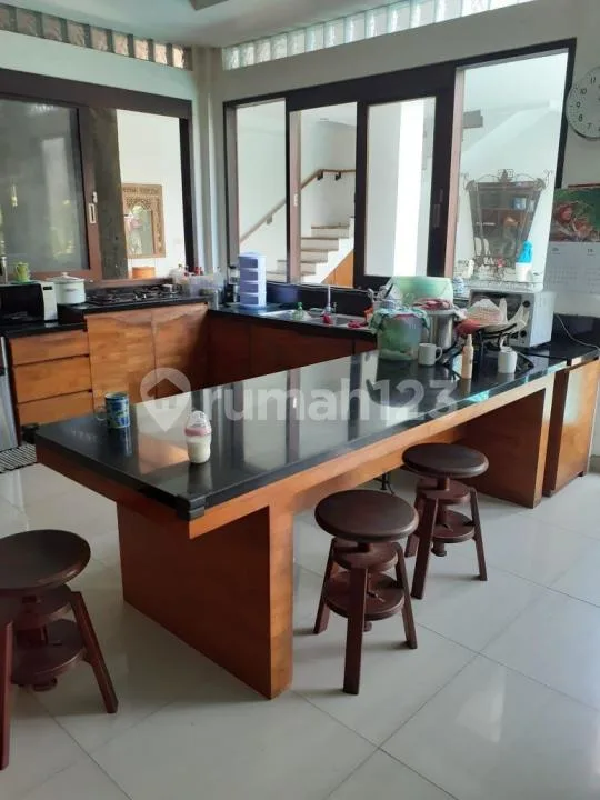 Ruko Dijual Lokasi Sanur - Image 1 of 4