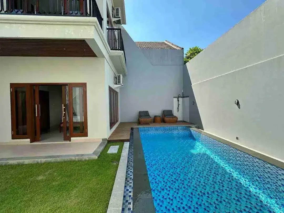 3 Bedrooms villa in jalan mertanadi for sale - Image 2 of 10