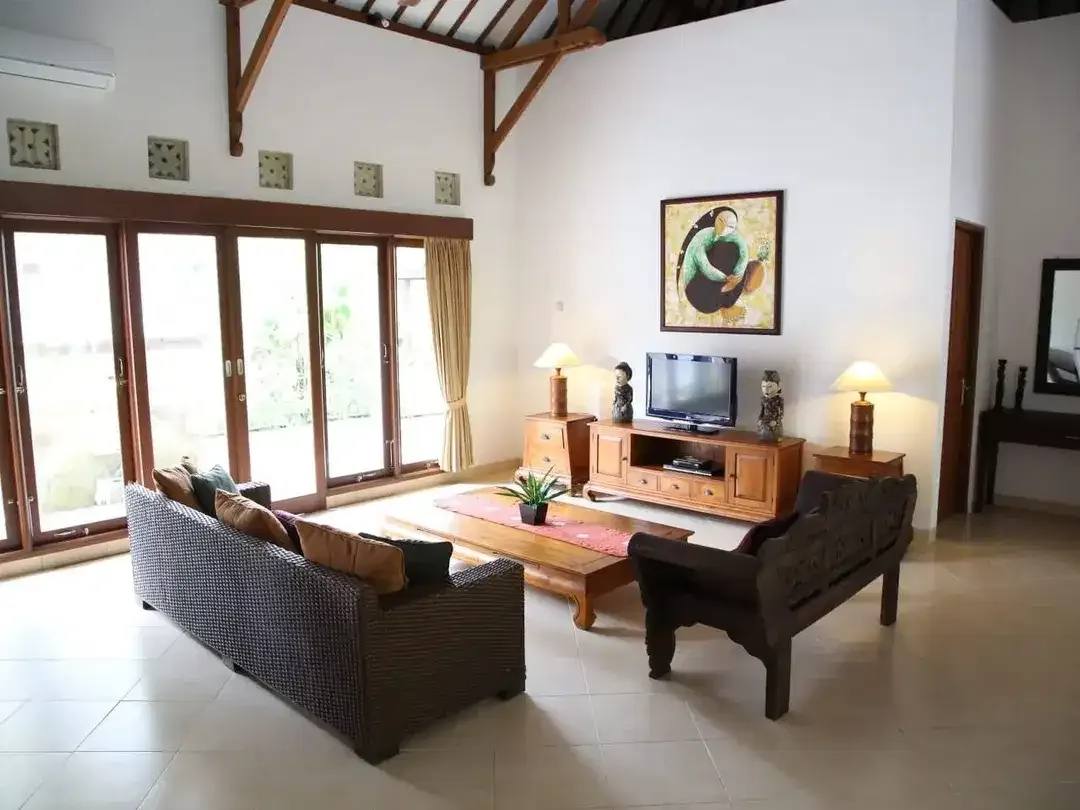 2 Units Three Bedrooms Villa For Sale in Strategic Location of Berawa - Image 9 of 10