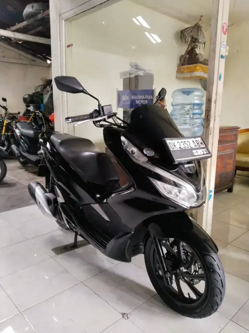 Honda PCX. 150 CC thn 2019 cash. Bali dharma motor - Image 2 of 5