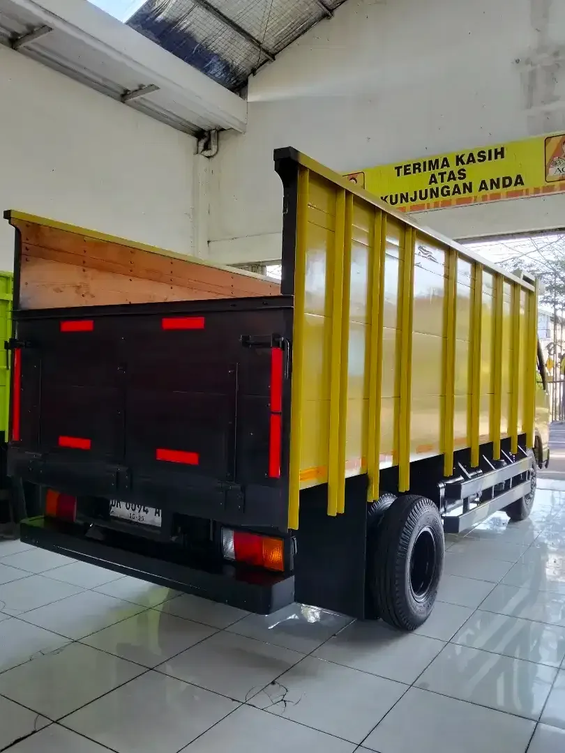 Mitsubishi canter light truck 2024 - Image 7 of 8