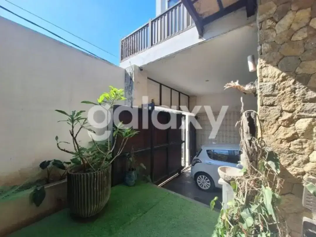 RUMAH MEWAH 2 LANTAI DI TUKAD BADUNG RENON DENPASAR, BALI - Image 2 of 10