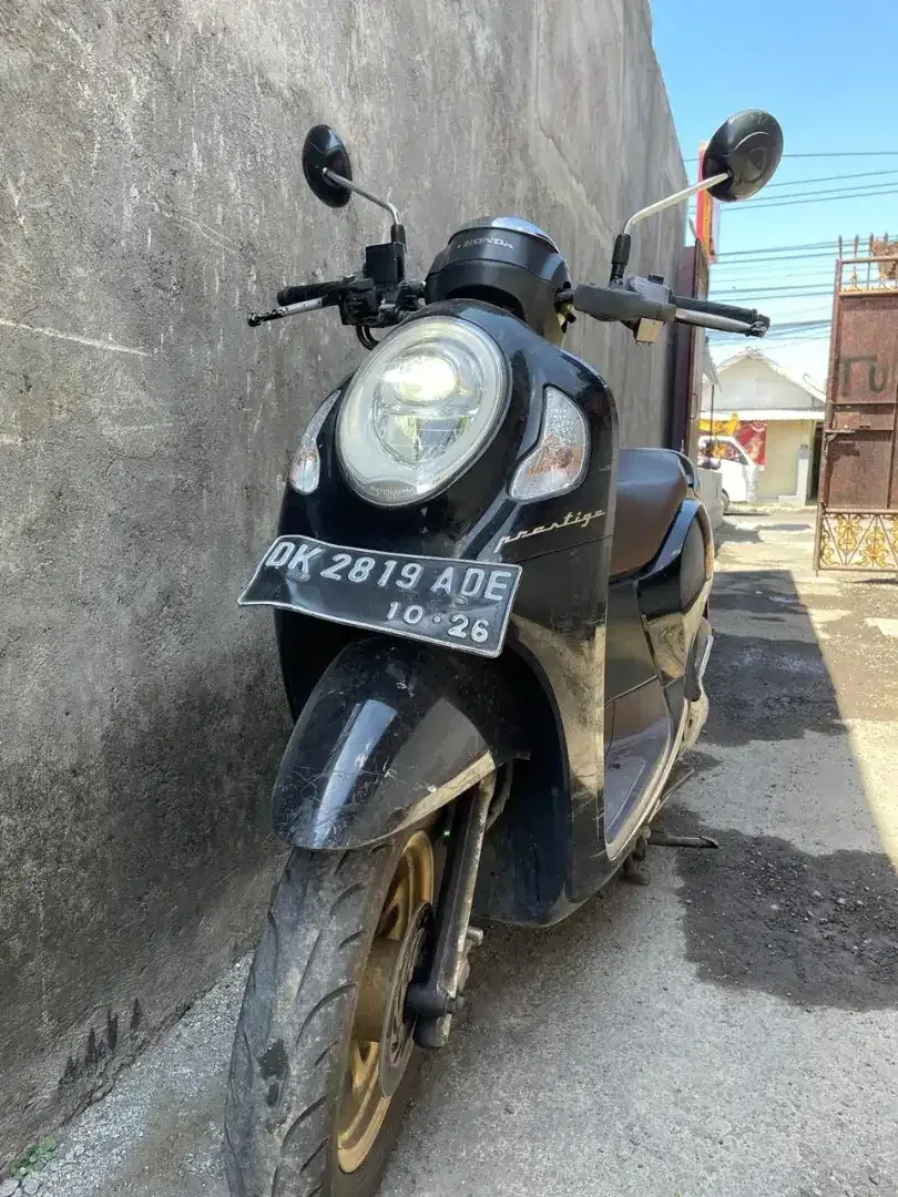 Scoopy prestige 2021 hitam - Image 1 of 6