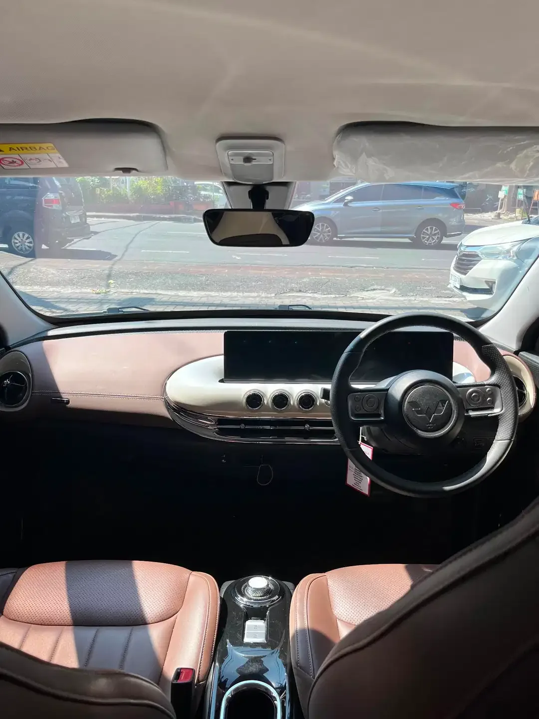 Wuling Bingou EV 2024 coklat muda matic - Image 7 of 7