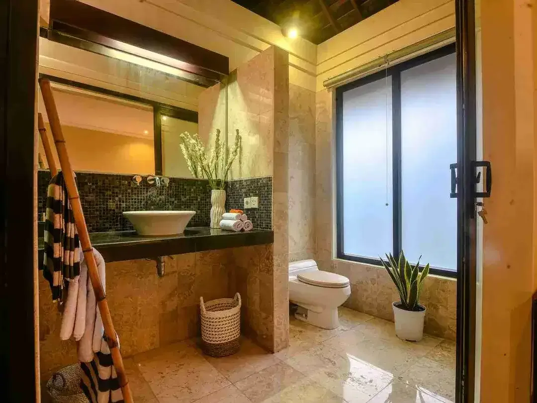 DIJUAL VILLA TROPIS MODERN,UMALAS, KUTA SELATAN - Image 9 of 10