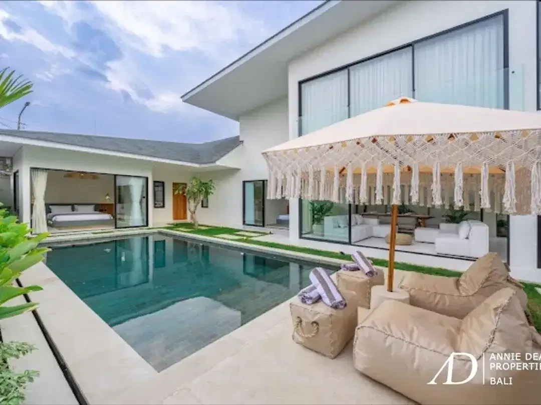 FREEHOLD / LEASEHOLD | MODERN VILLA IN PRIME SEMINYAK NEAR THE BEACH - Image 6 of 10