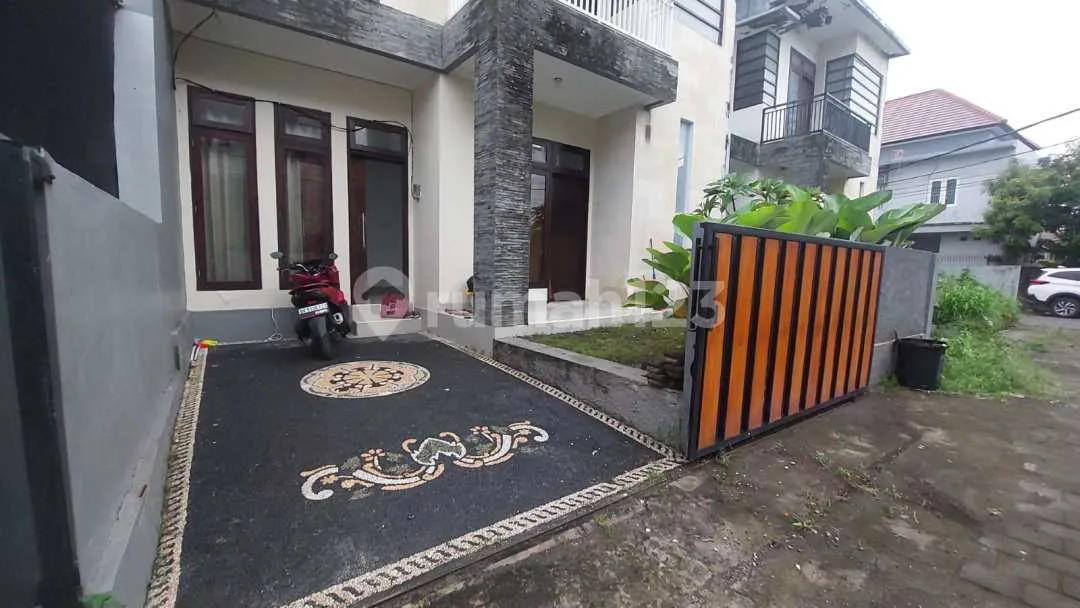 Rumah 2 Lantai Kosongan di Jimbaran - Image 2 of 4