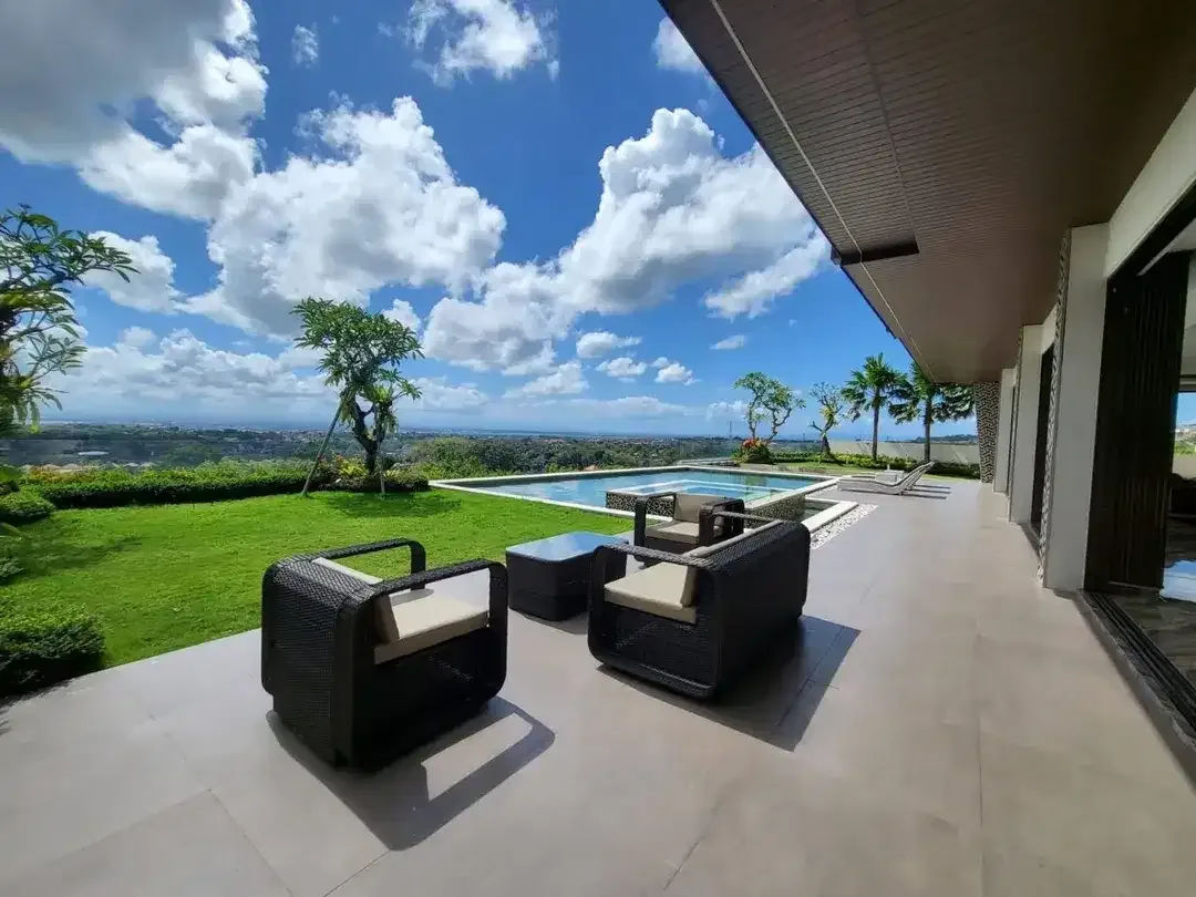 LUXURY VILLA 4 LANTAI VIEW OCEAN AIRPORT DI PURI GADING JIMBARAN DEKAT GWK - Image 8 of 10