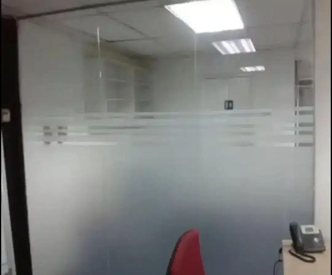 Kaca kantor selalu pasang stiker Sanblas dan kaca film - Image 1 of 1