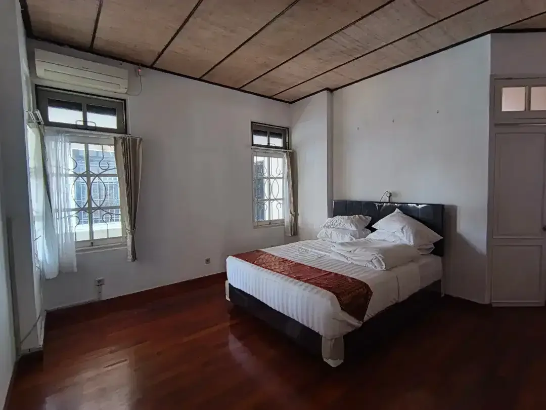 Down Price! Disewakan Villa 4BR Unfurnished Dekat Plaza Renon Denpasar - Image 7 of 10
