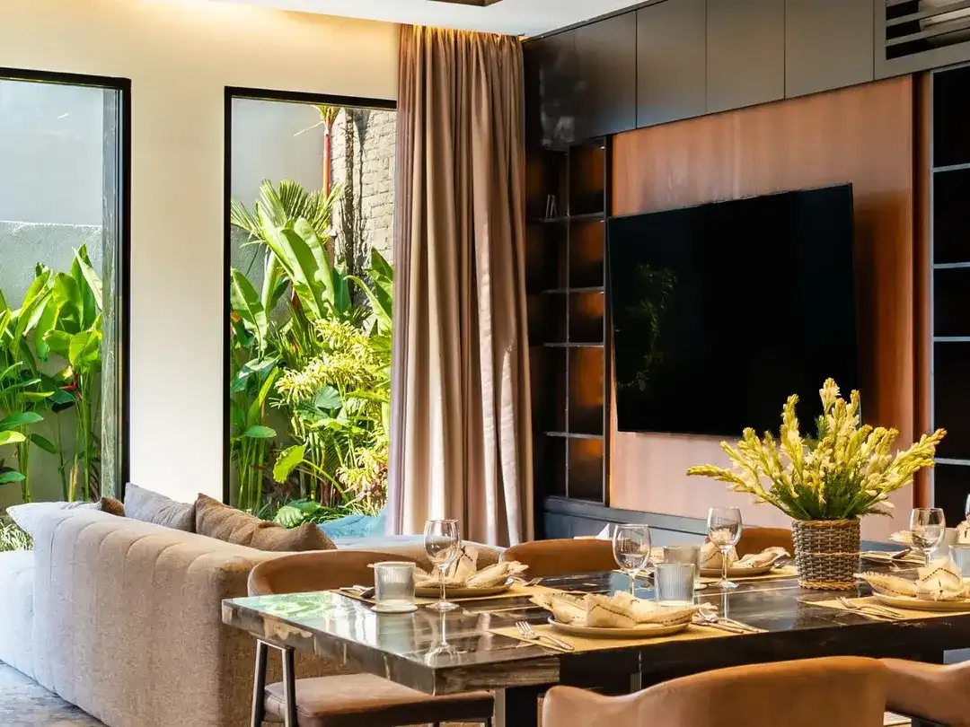 FOR SALE LUXURY VILLA IN THE HEART OF SEMINYAK - Image 8 of 10