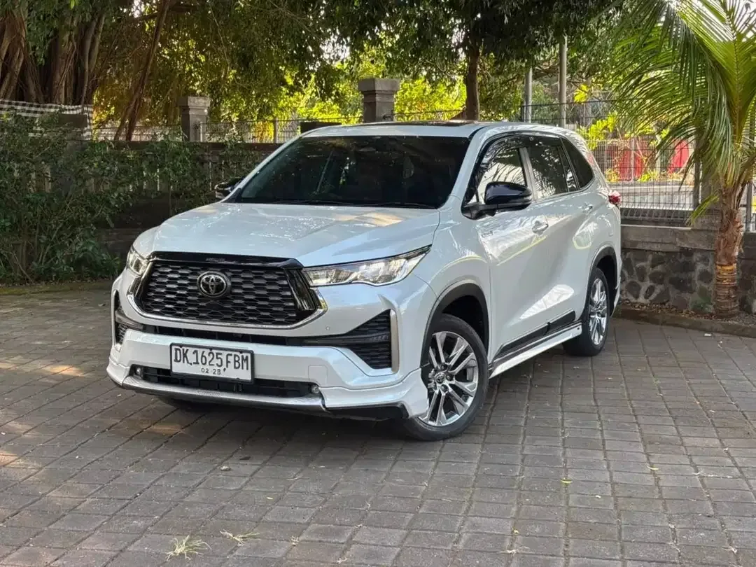 Toyota Zenix Q Hybrid Modelista 2023 - Asli Bali - Image 2 of 10