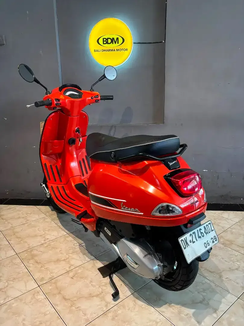 DP 500k/ BUNGA MENURUN 2% / PIAGGIO VESPA S 125 TAHUN 2023 - Image 3 of 7