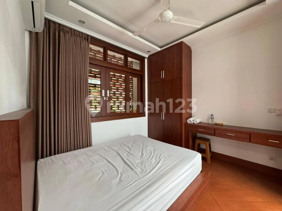 Villa Mewah Baru 3 LT Lengkap Pool Strategis Dekat Pantai, Sanur - Image 3 of 4