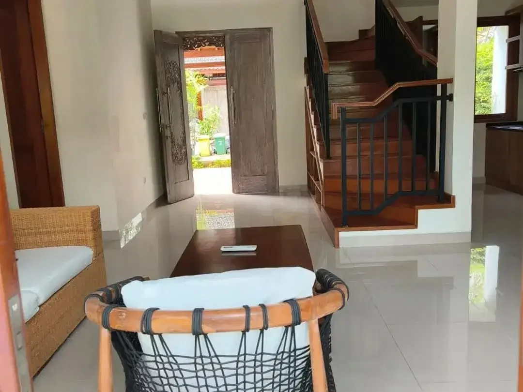 FOR RENT VILLA READY FURNISHED BEST LOKASI VIEW JUNGLE NEAR CENTRAL UBUD - Image 2 of 10