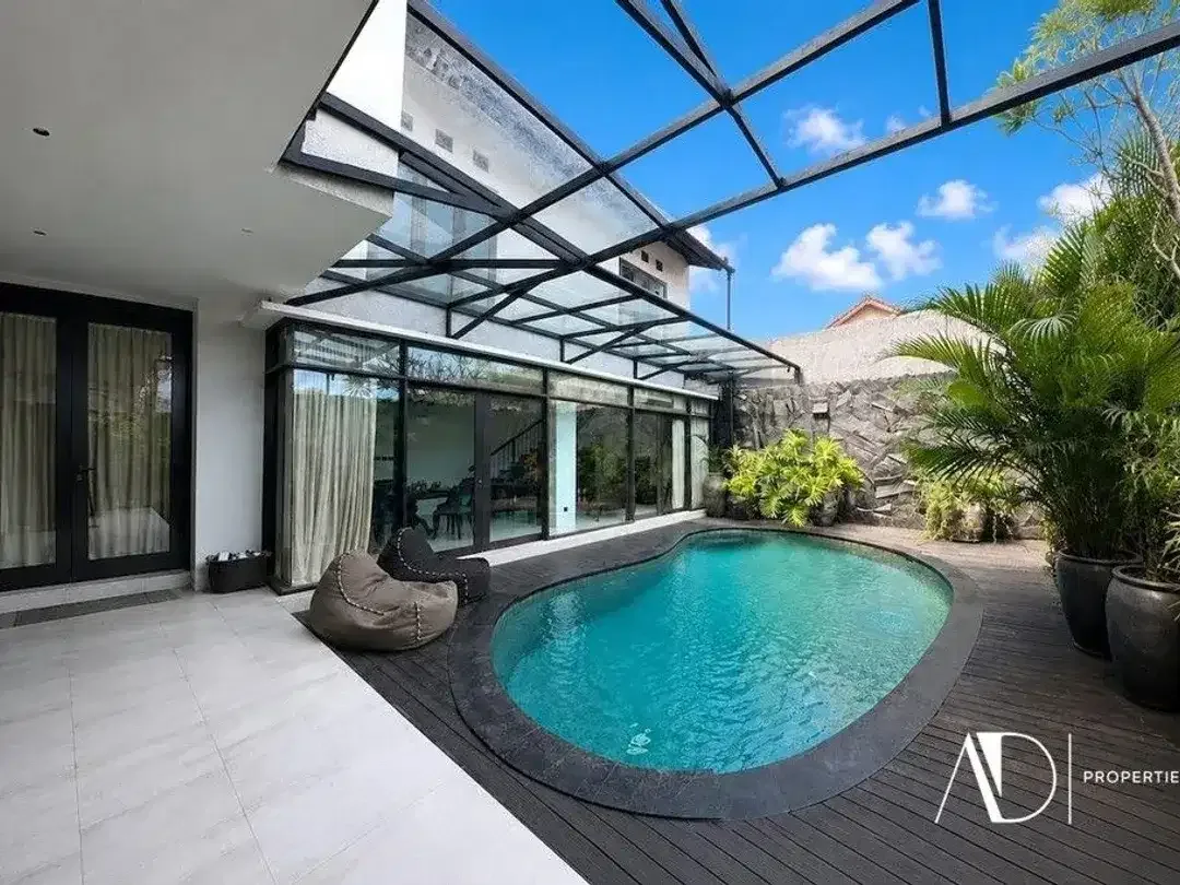 FREEHOLD | 3-BEDROOM ELEGANT TROPICAL VILLA IN KEROBOKAN - Image 4 of 10