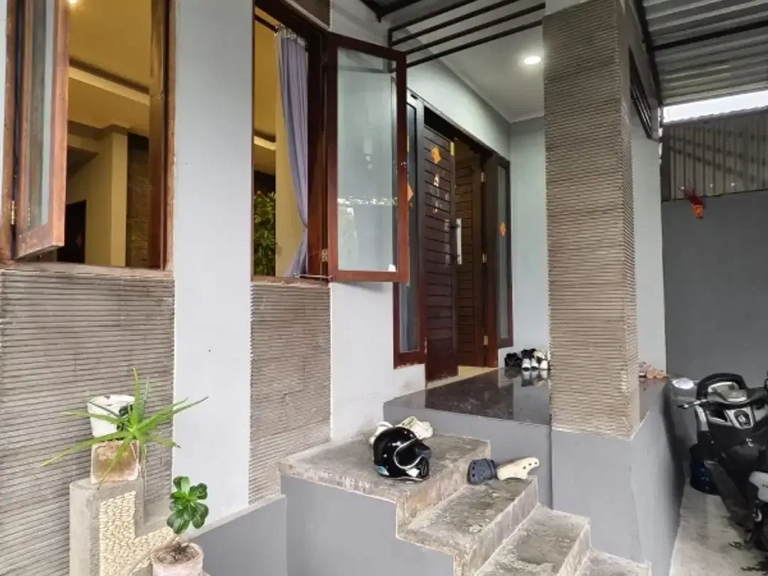 Rumah Modern Posisi Kuldesak di Tukad Pancoran - Image 2 of 10