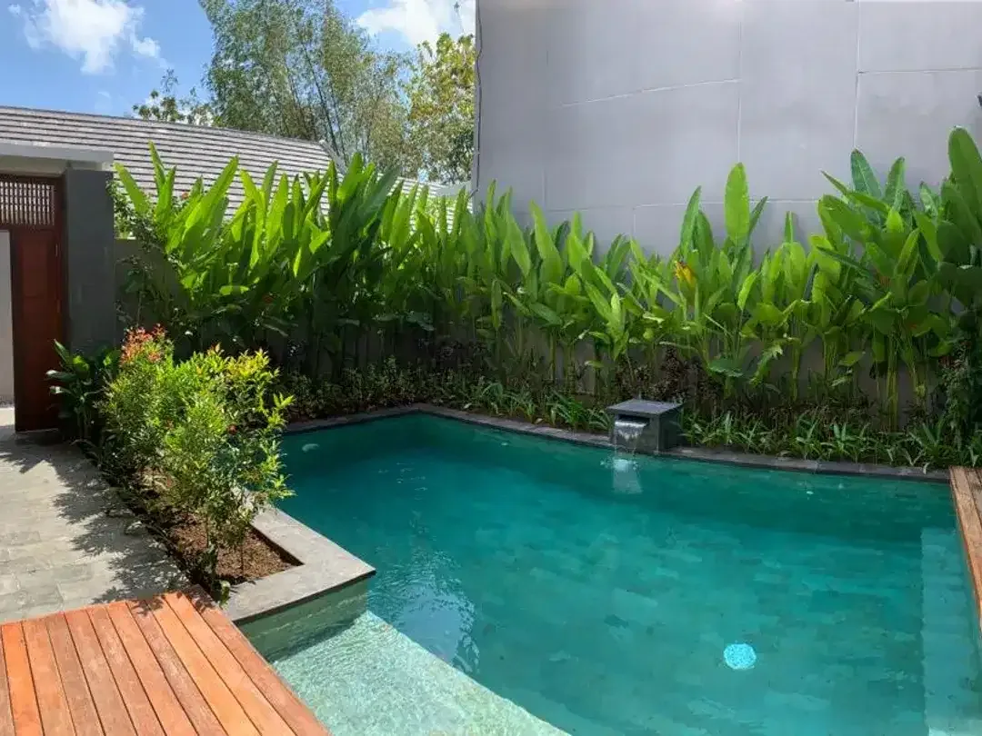Beautiful 3 Bedrooms Brand New Villa With Complete Furniture in Jimbaran - Image 1 of 10
