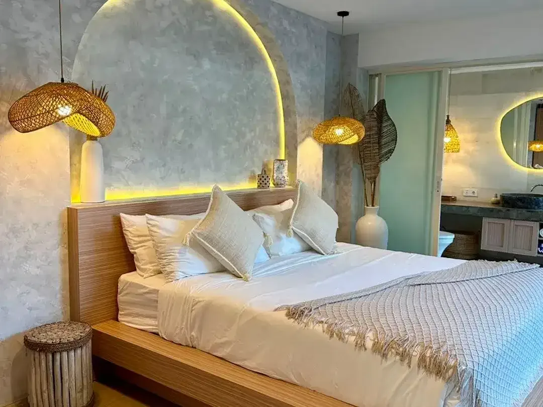 FULLY FURNISHED OCEAN VIEW VILLA IN NUSA DUA - Image 5 of 10
