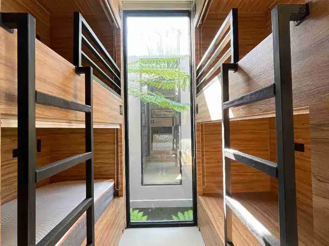 Di JUAL GEDUNG KOMERSIL DEKAT PANTAI NYANYI DAN WISATA LAINNYA - Image 10 of 10