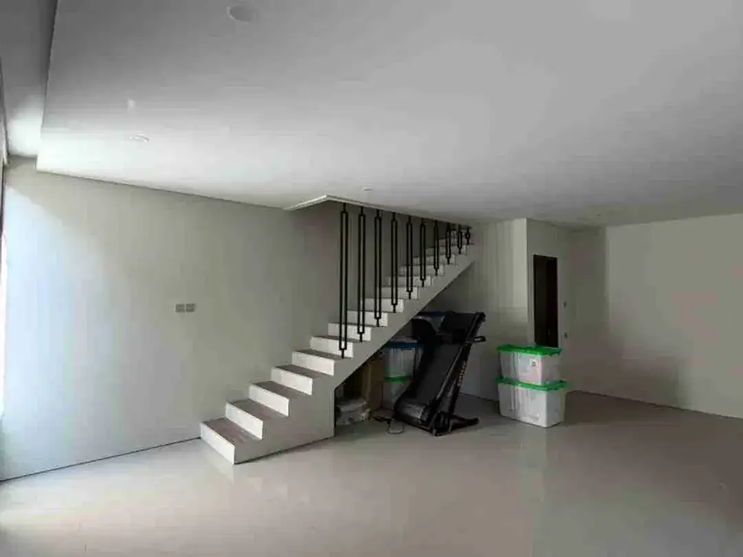 Jual Rumah 2lt Unfurnished Lokasi Dekat Renon Jl Letda Reta Renon area Premium di denpasar - Image 6 of 10