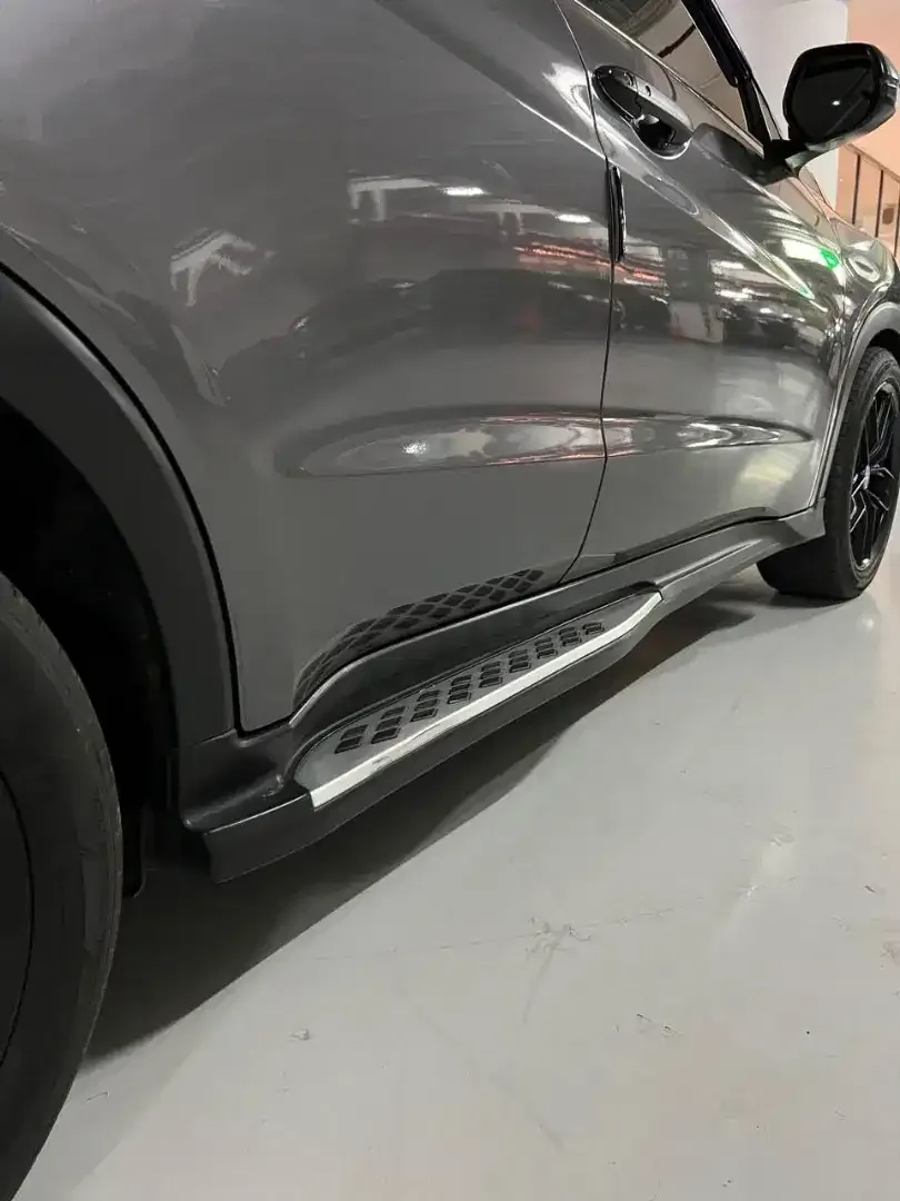 HONDA HR-V E 1.5 2015 AT GREY FULL ACC - Image 9 of 10