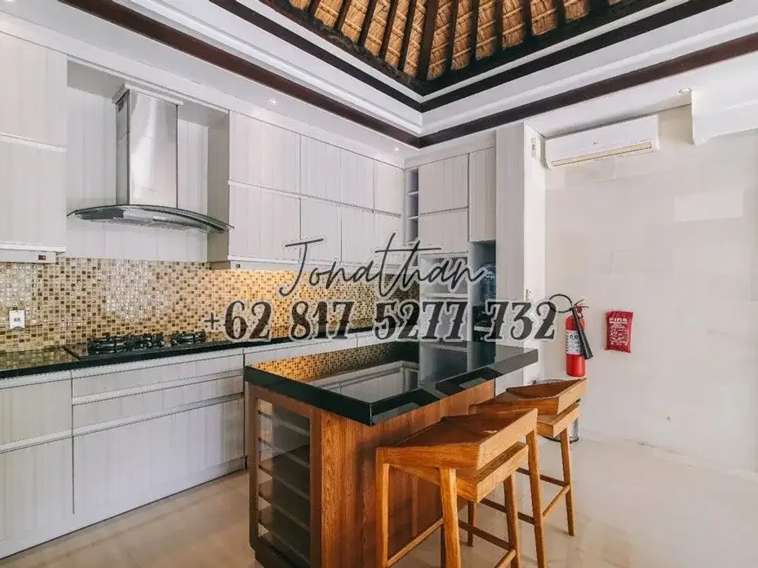 VILLA 2 KAMAR DIJUAL 50 METER KE PANTAI JIMBARAN - VSKNT - Image 2 of 10