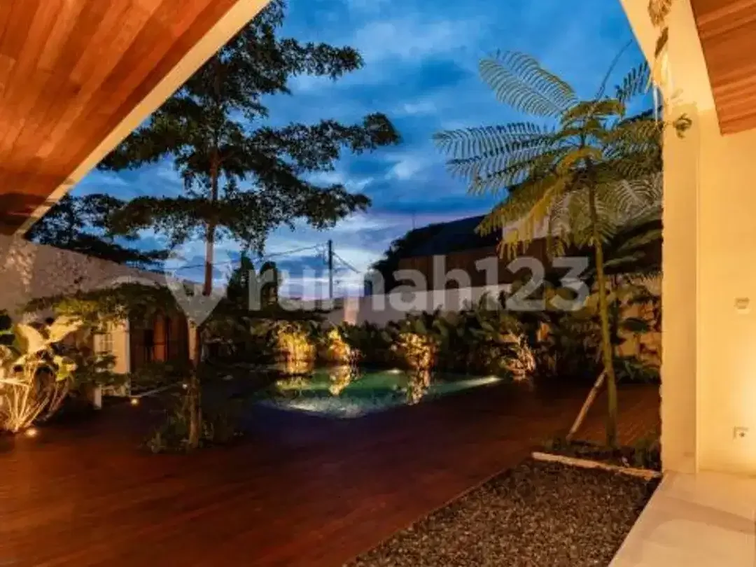 Commercial Villa For Sale & Long-Term Lease Zona Pariwisata - Image 6 of 10