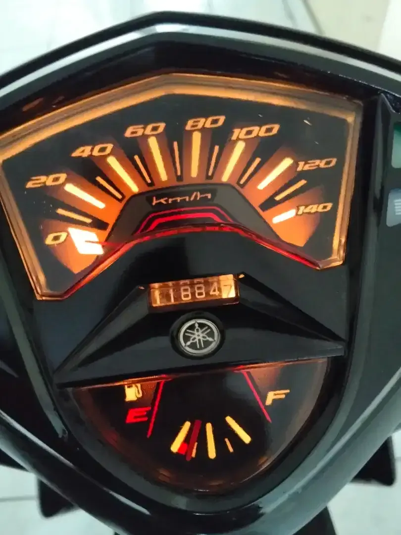 YAMAHA XEON 125 TAHUN 2015 PAJAK HIDUP SURAT LENGKAP - Image 6 of 6